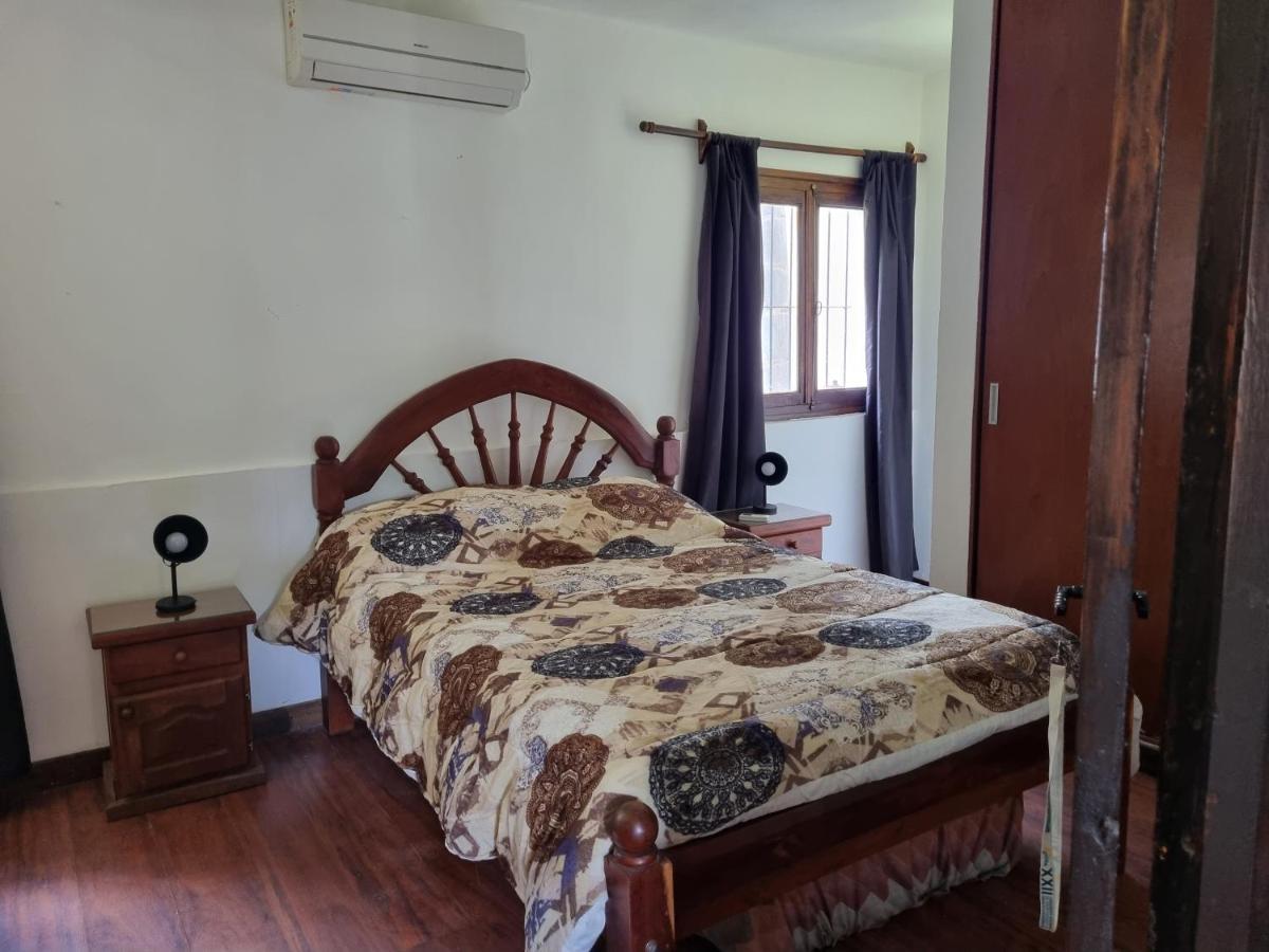 Hostal Las Rosas Salta Luaran gambar