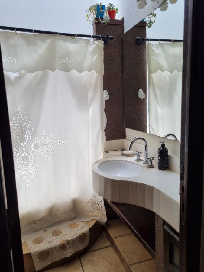 Hostal Las Rosas Salta Luaran gambar