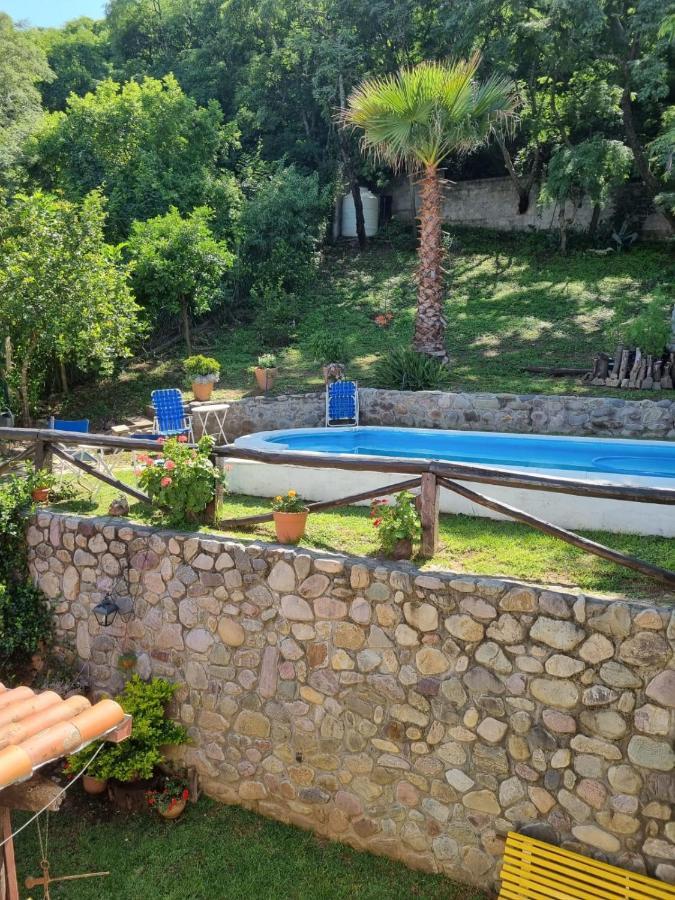 Hostal Las Rosas Salta Luaran gambar