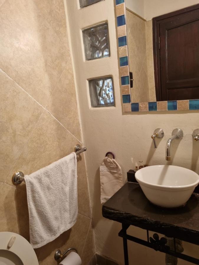 Hostal Las Rosas Salta Luaran gambar