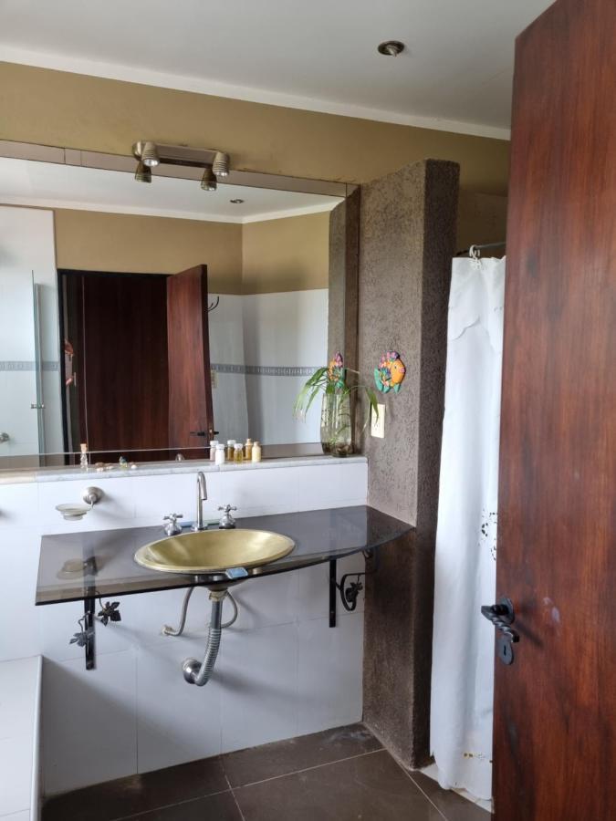 Hostal Las Rosas Salta Luaran gambar