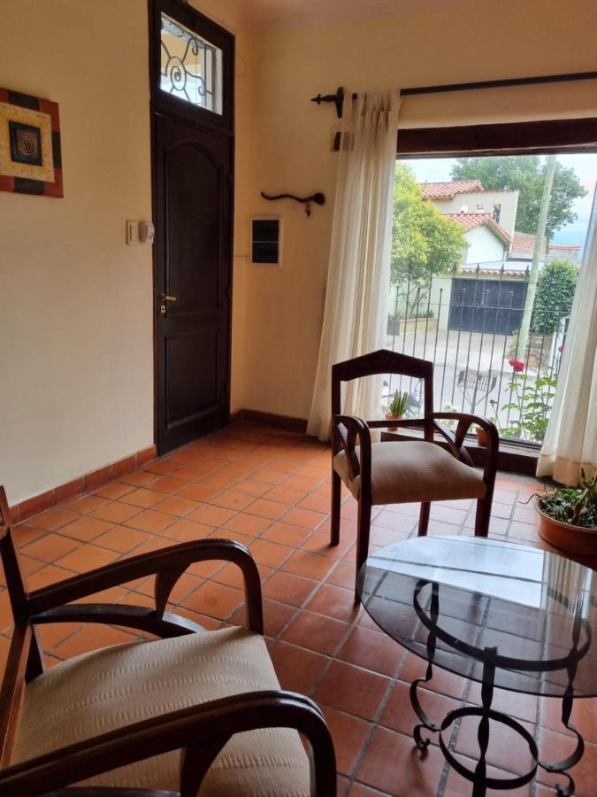 Hostal Las Rosas Salta Luaran gambar